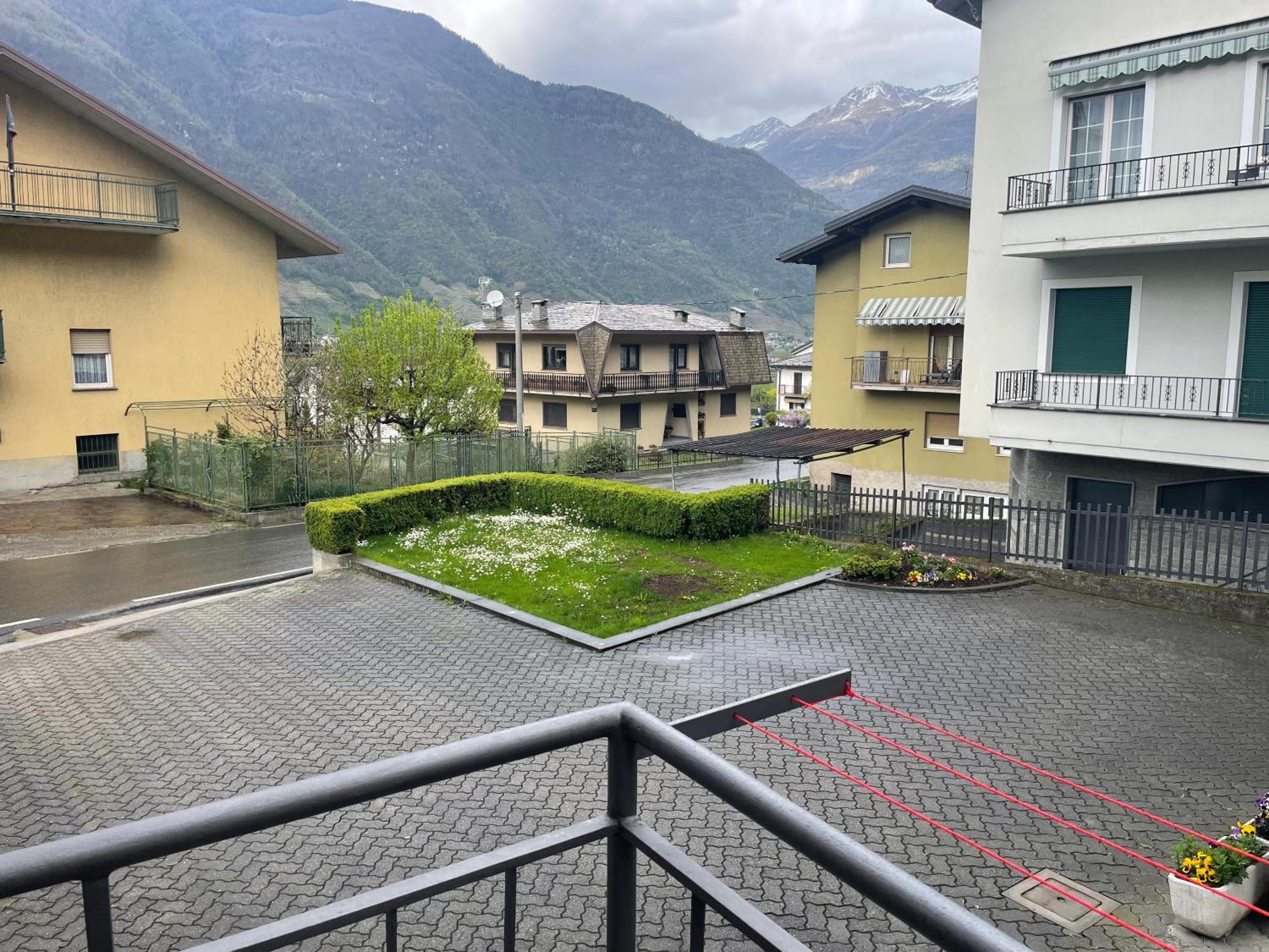 Ca Marasciol A 5 Minuti Dal Trenino Rosso Del Bernina Express Hotel Villa di Tirano Luaran gambar